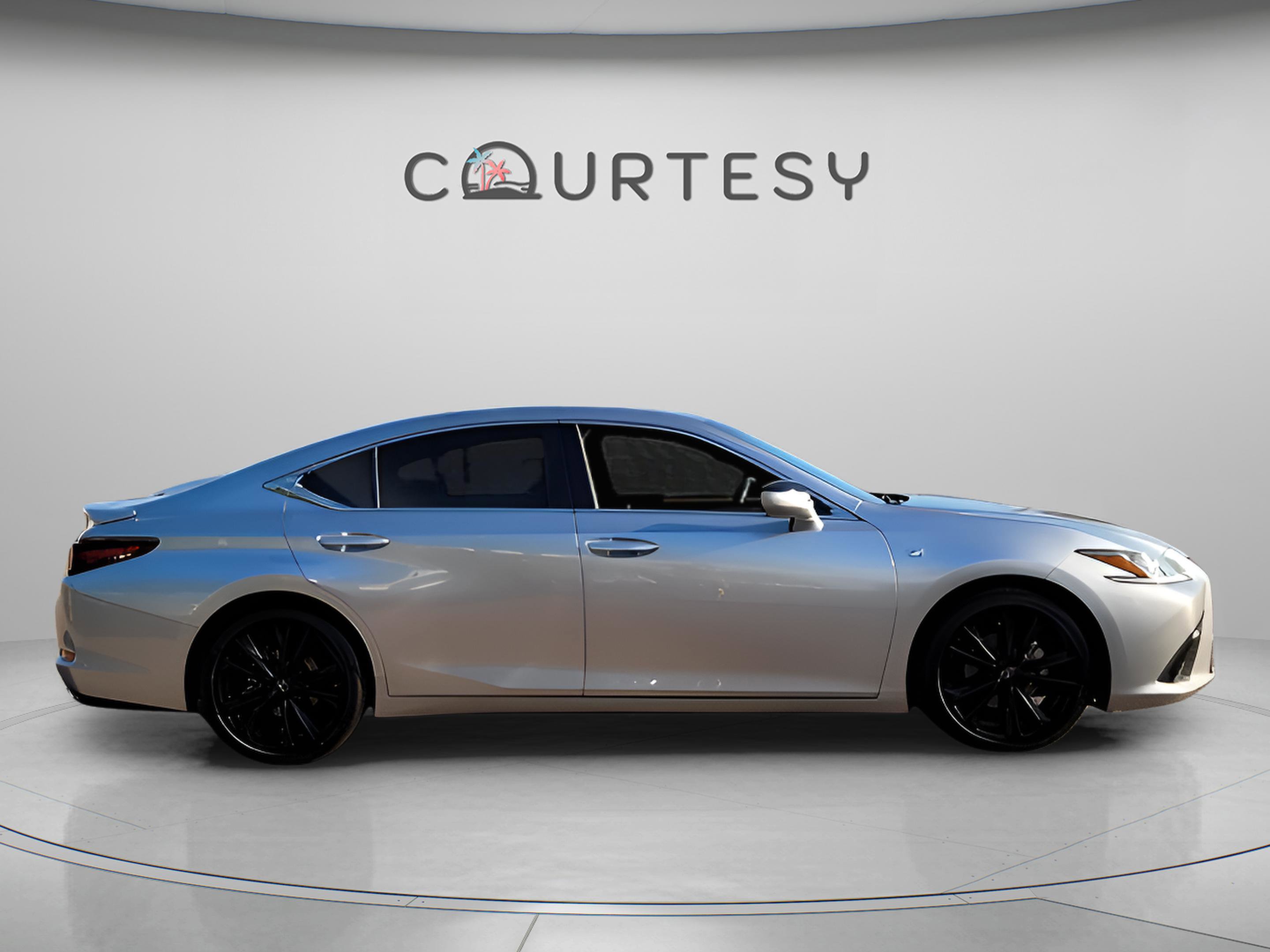 Used 2022 Lexus ES 350 F Sport image 6