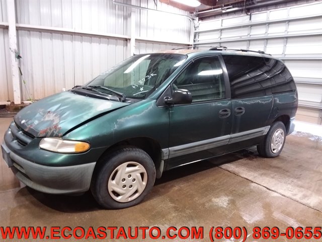 Used 1997 Dodge Caravan SE image 2