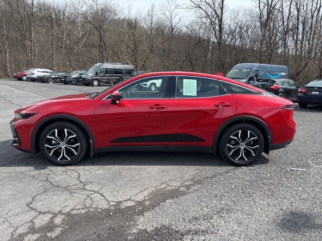 Used 2024 Toyota Crown XLE image 2