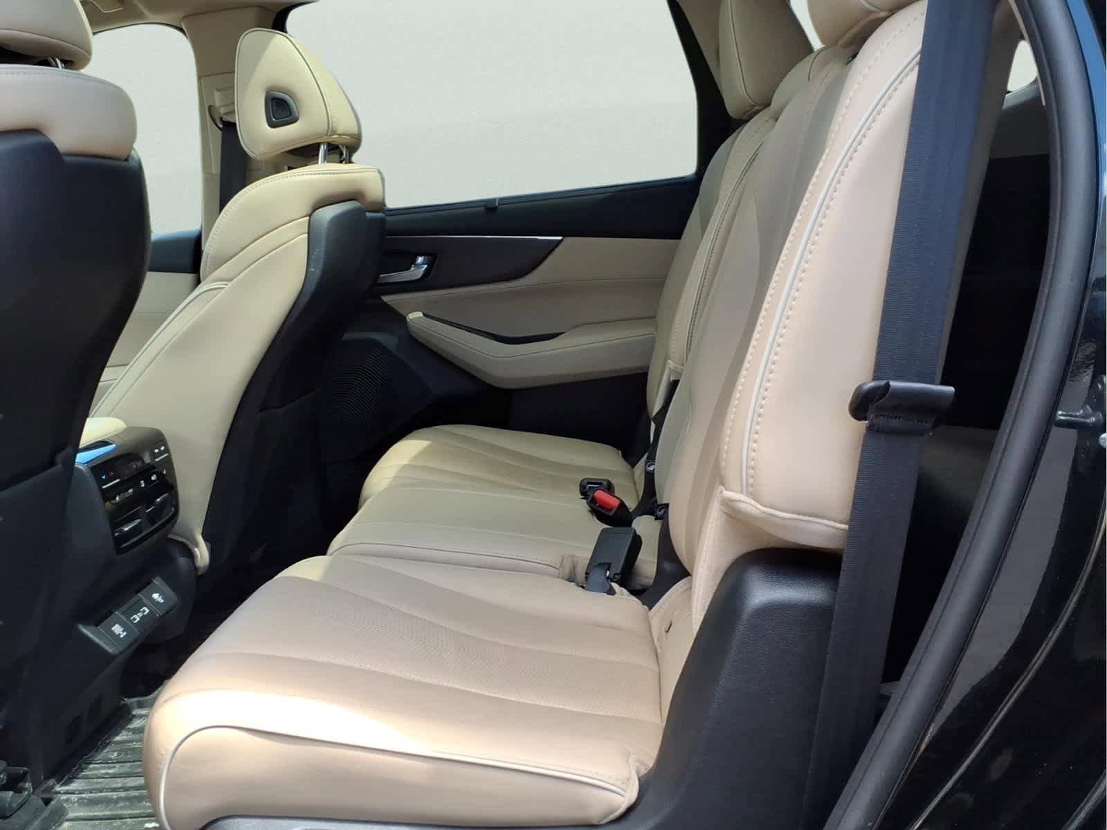 Used 2023 Acura MDX SH-AWD w/ Advance Package image 29