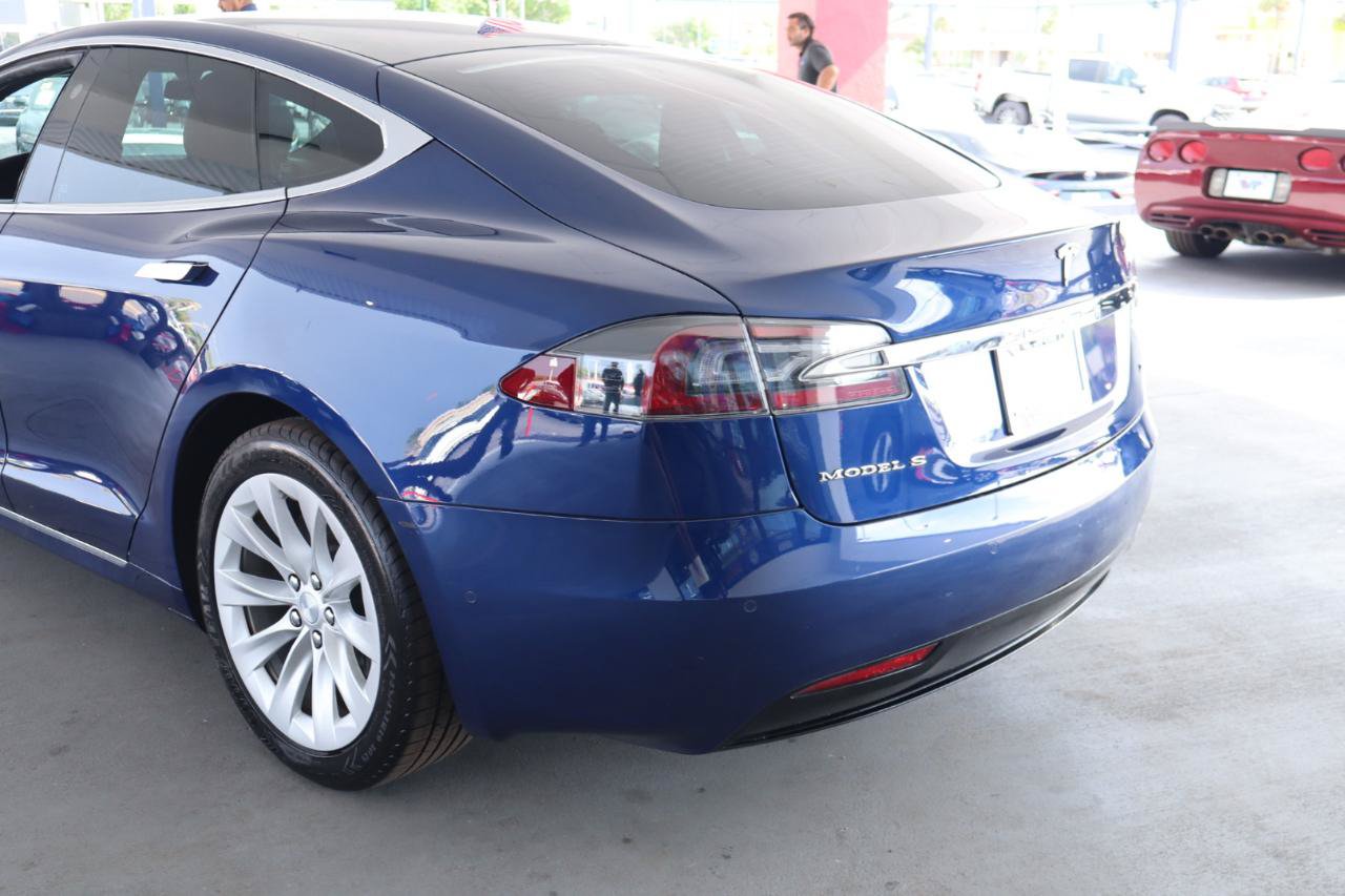 Used 2018 Tesla Model S 100D AWD/4WD image 9