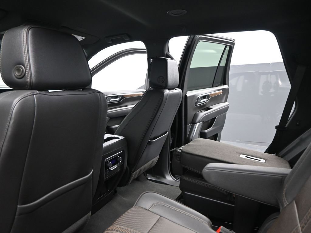 Used 2025 Chevrolet Tahoe High Country image 25