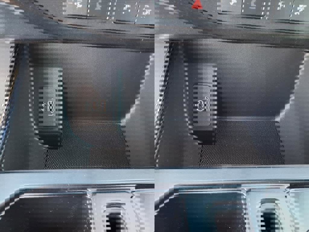 New 2025 Ford F150 Lightning Flash image 13