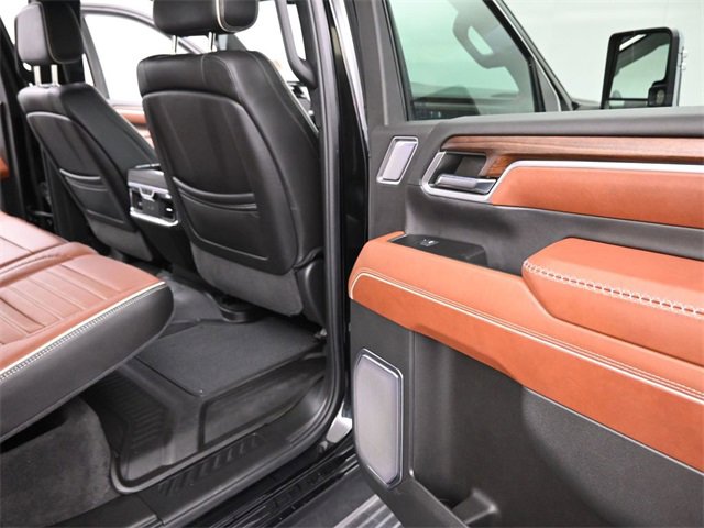 Used 2024 GMC Sierra 3500 Denali Ultimate image 19