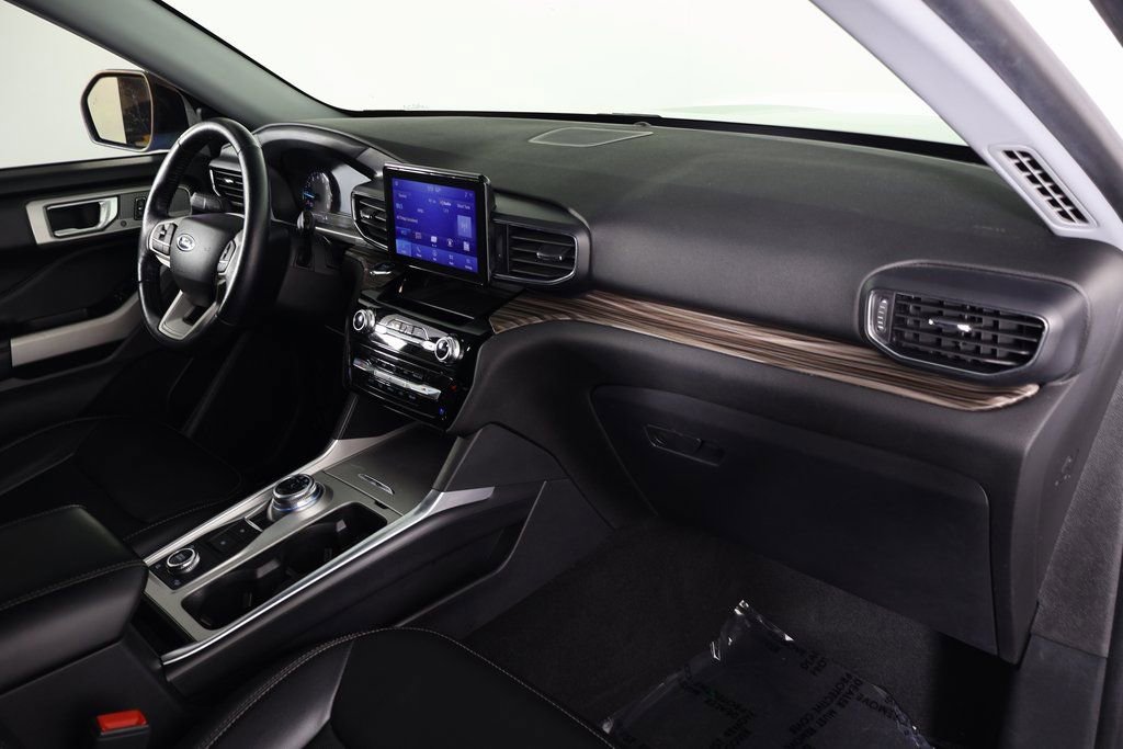 Used 2022 Ford Explorer Limited image 9