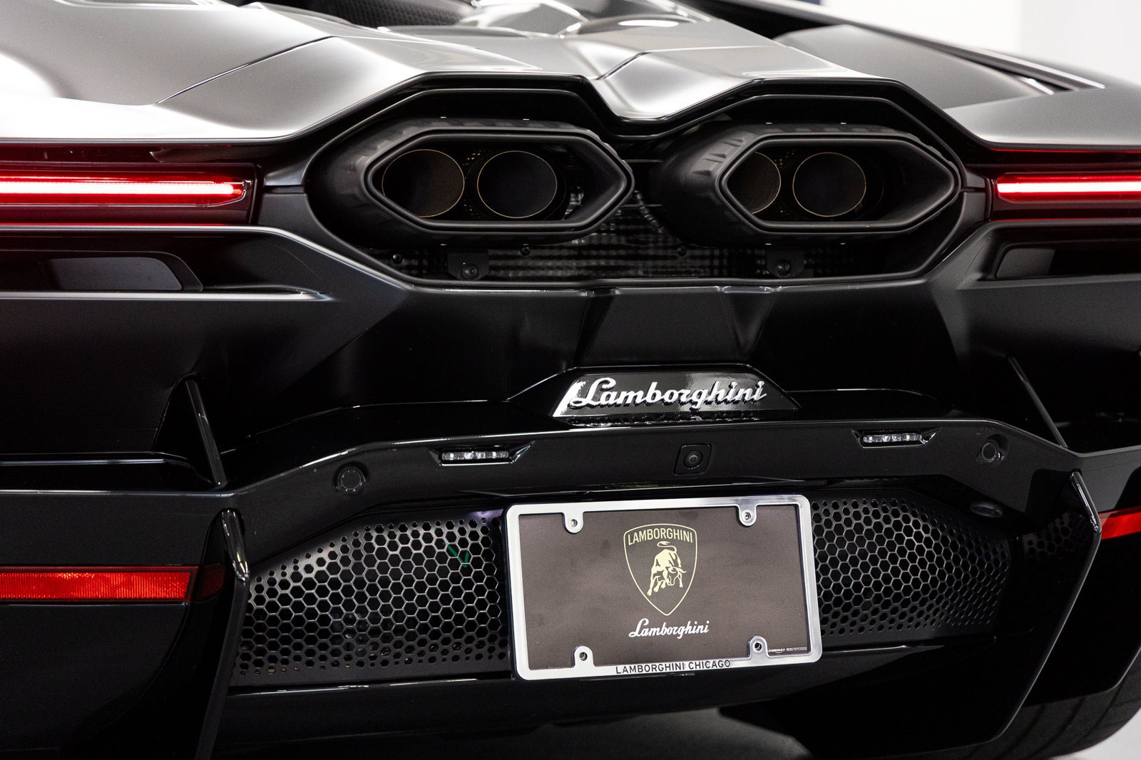 Used 2024 Lamborghini Revuelto AWD/4WD image 24