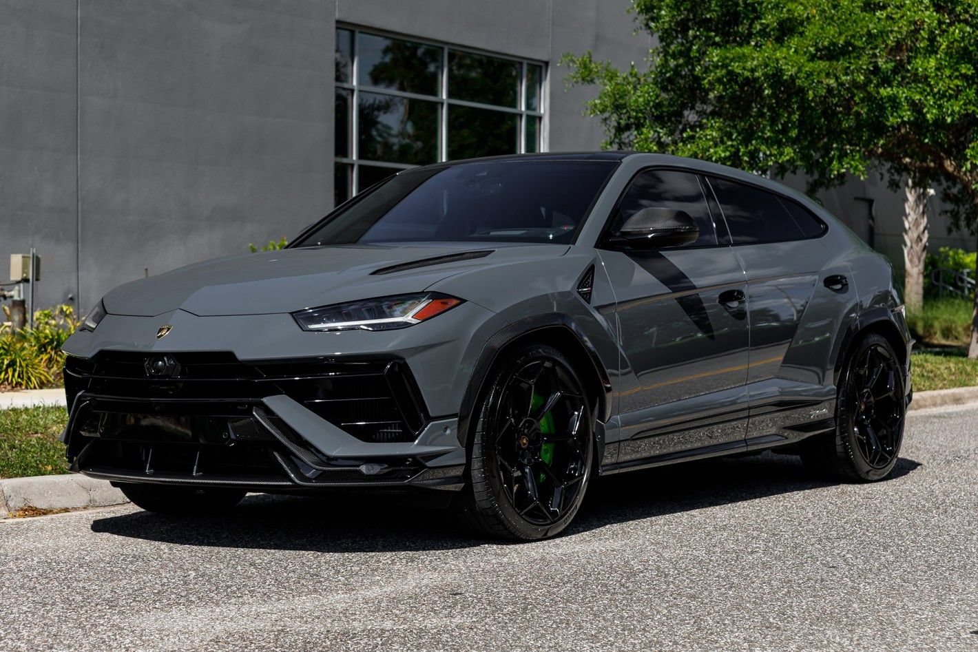 Used 2023 Lamborghini Urus Performante AWD/4WD image 29