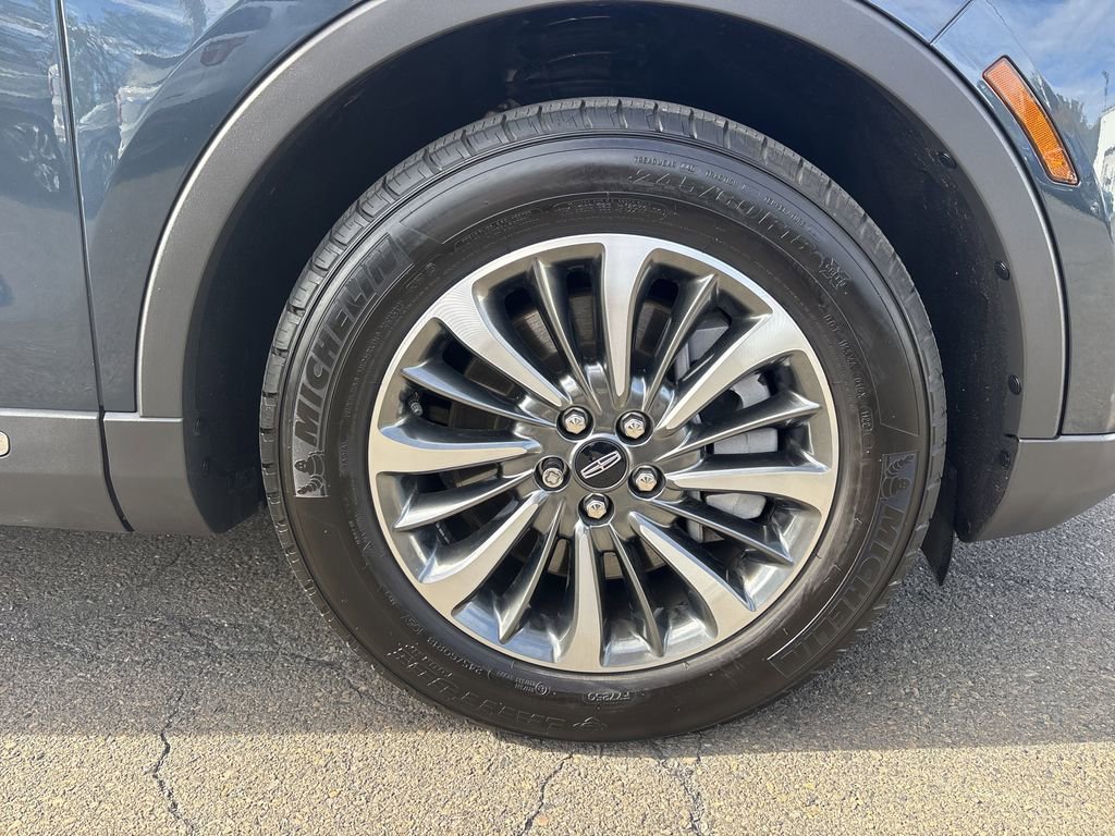 Certified 2022 Lincoln Nautilus Reserve w/ Luxury Package image 33