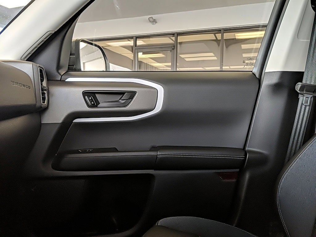 Used 2025 Ford Bronco Sport Outer Banks w/ Outer Banks Tech Package+ image 23