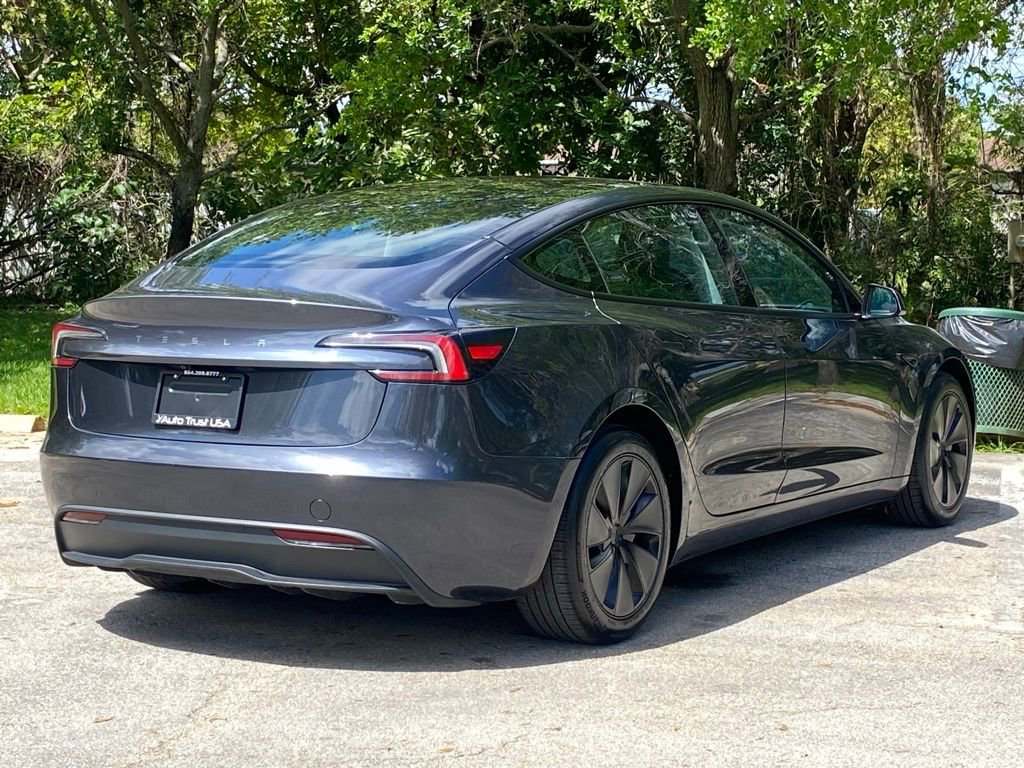 Used 2024 Tesla Model 3 Standard Range image 8