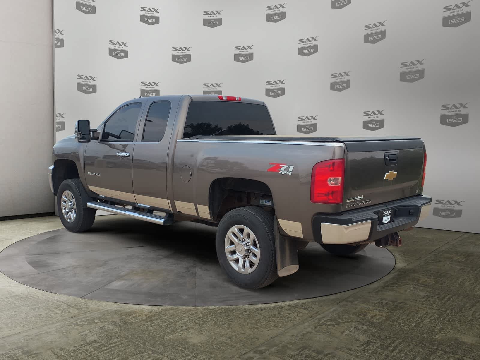 Used 2012 Chevrolet Silverado 2500 LT w/ Interior Plus Package AWD/4WD image 3