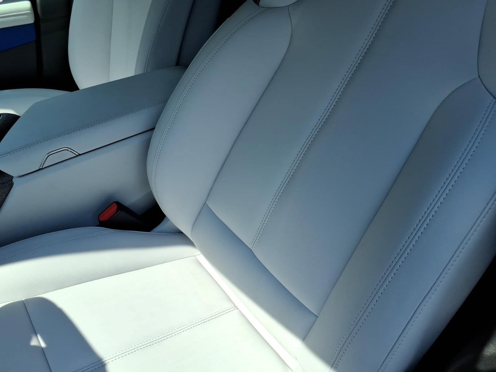 New 2027 Cadillac Optiq Luxury w/ LPO, Floor Liner Package AWD/4WD image 13