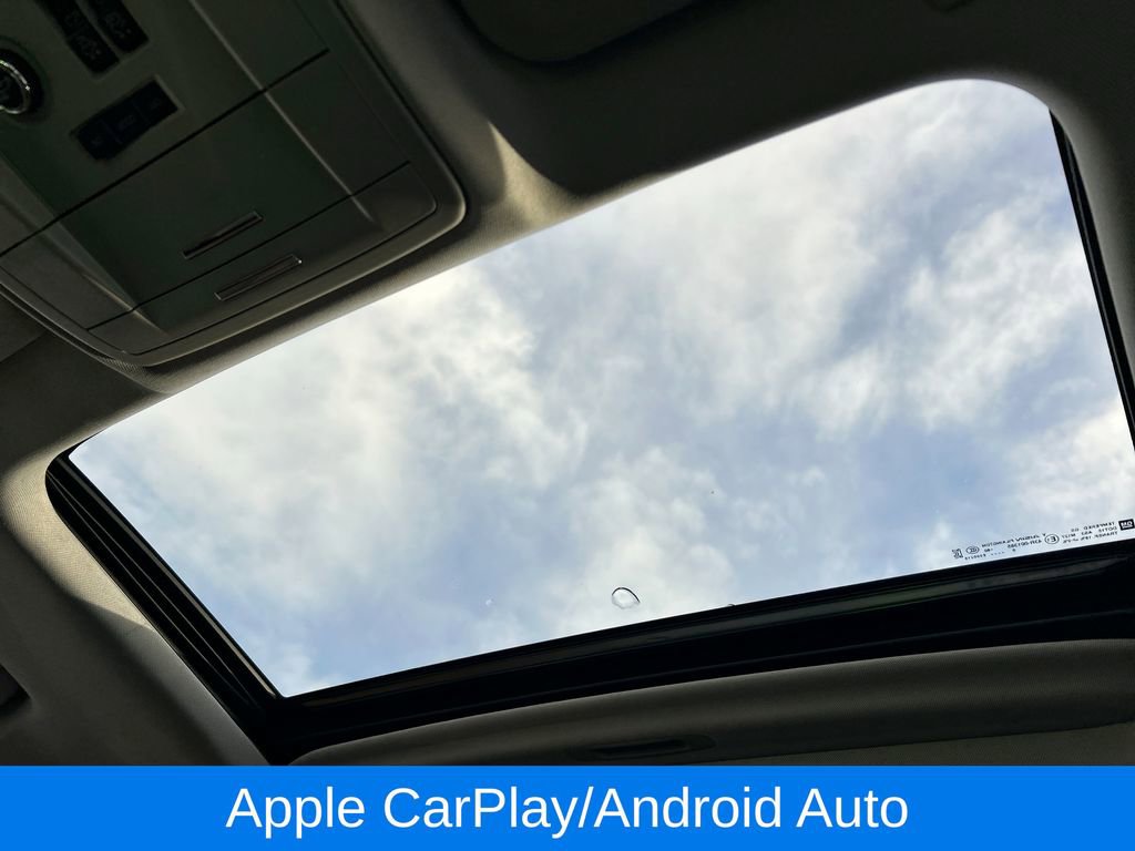 Certified 2020 Chevrolet Suburban Premier w/ Premier Plus Edition image 21