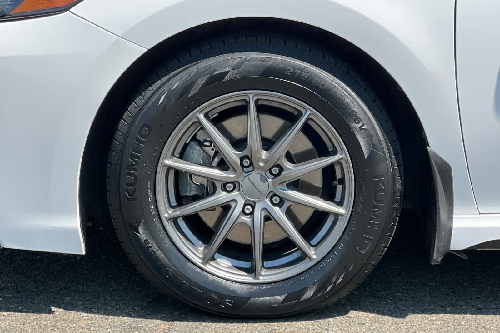 Used 2022 Toyota Camry SE FWD image 28