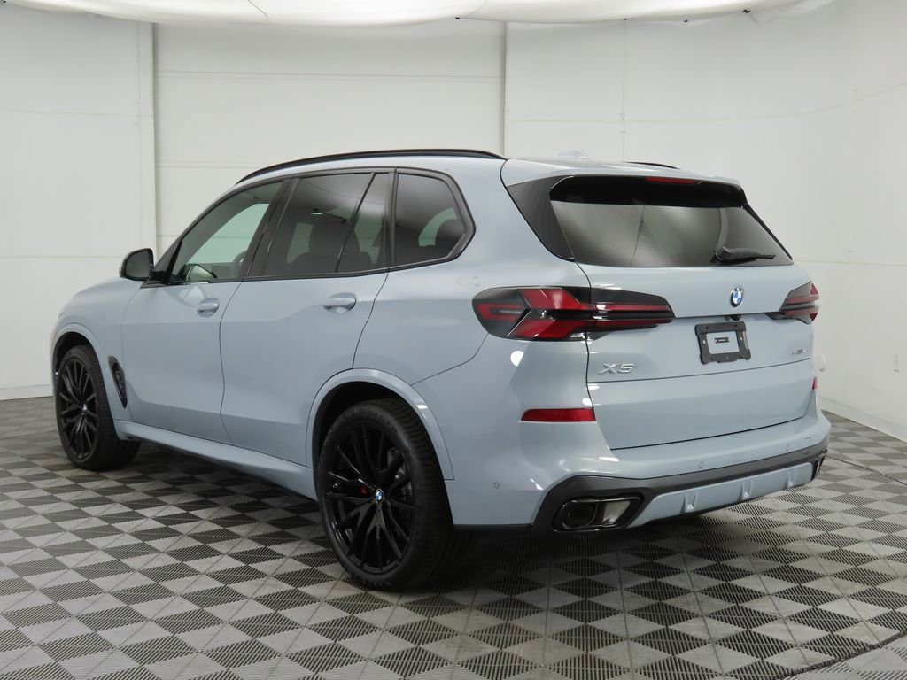 New 2026 BMW X5 sDrive40i w/ M Sport Package image 7