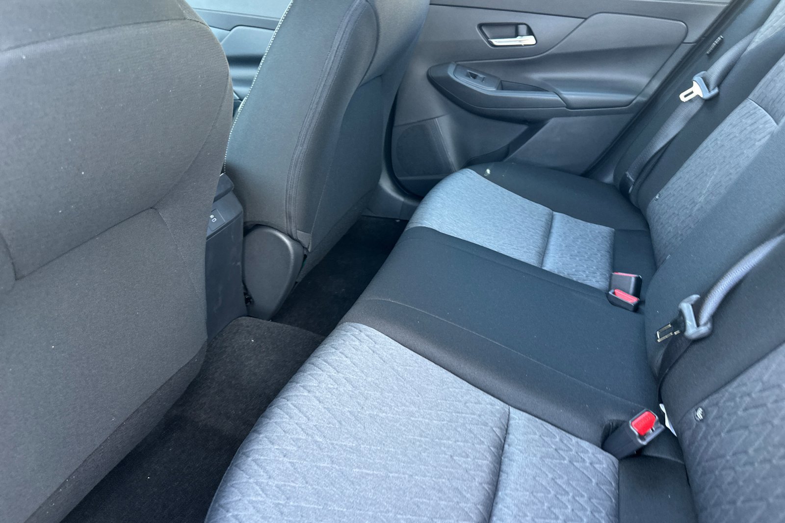 New 2026 Nissan Sentra SV w/ SV Convenience Package FWD image 12