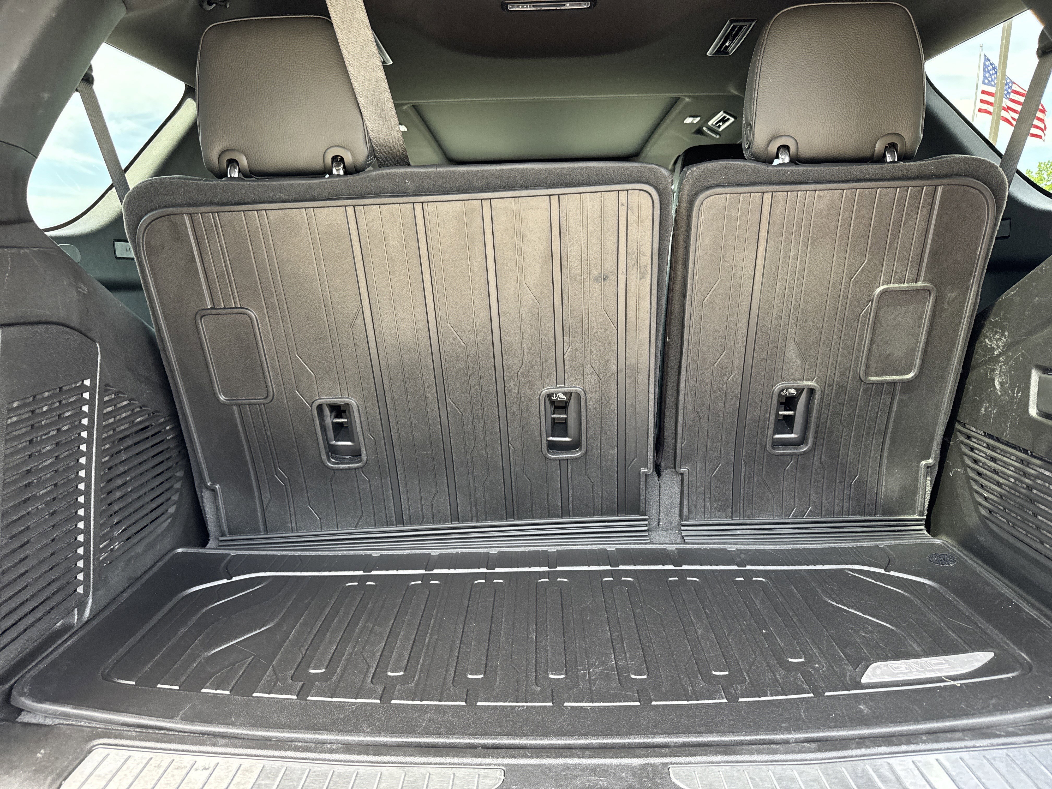 Used 2023 GMC Yukon Denali w/ LPO, Floor Liner Package AWD/4WD image 35