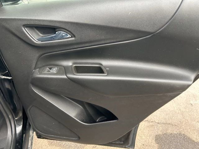 Used 2020 Chevrolet Equinox LT image 38