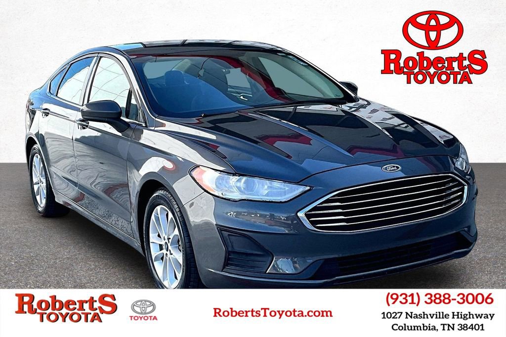 Used 2020 Ford Fusion SE image 1