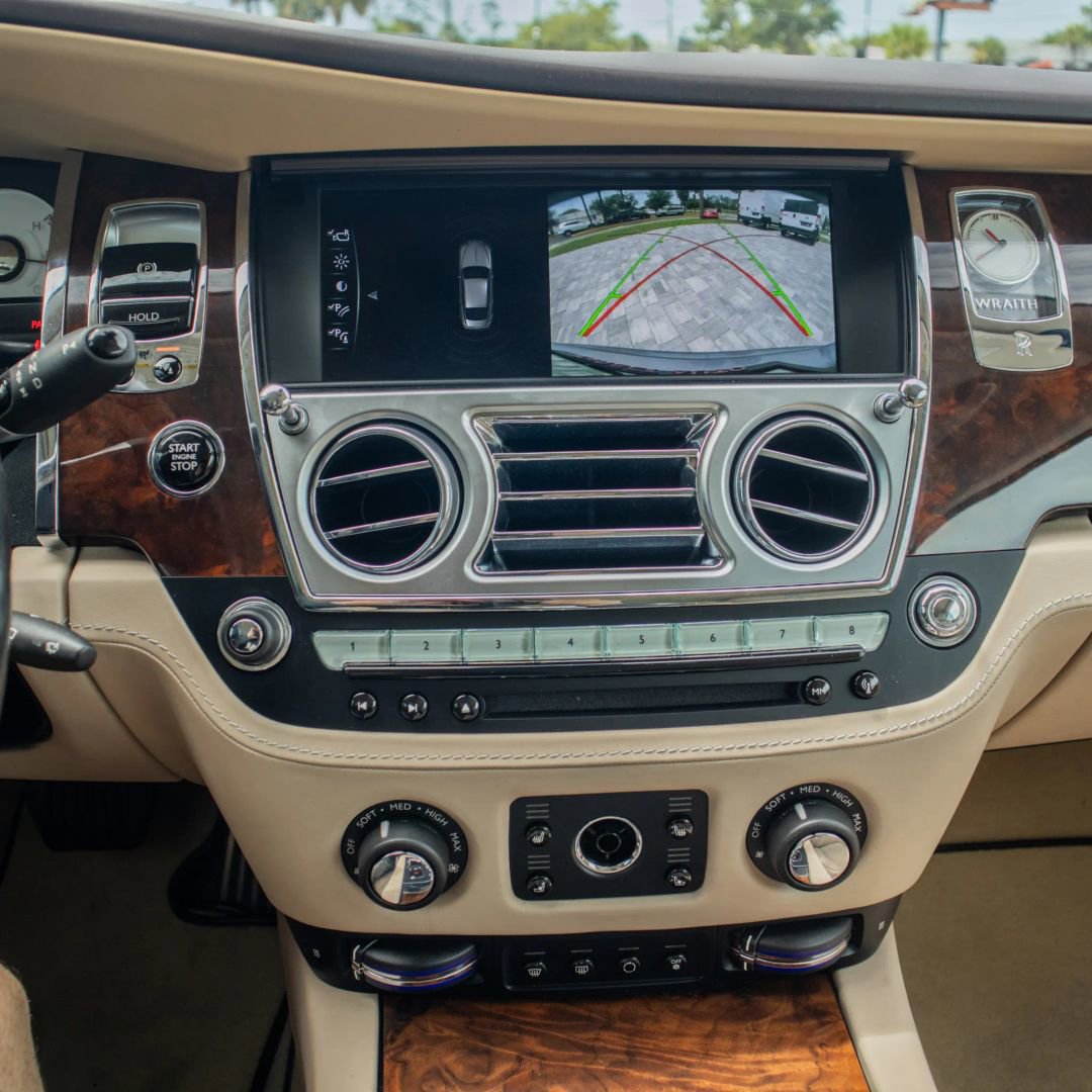 Used 2019 Rolls-Royce Wraith RWD image 53