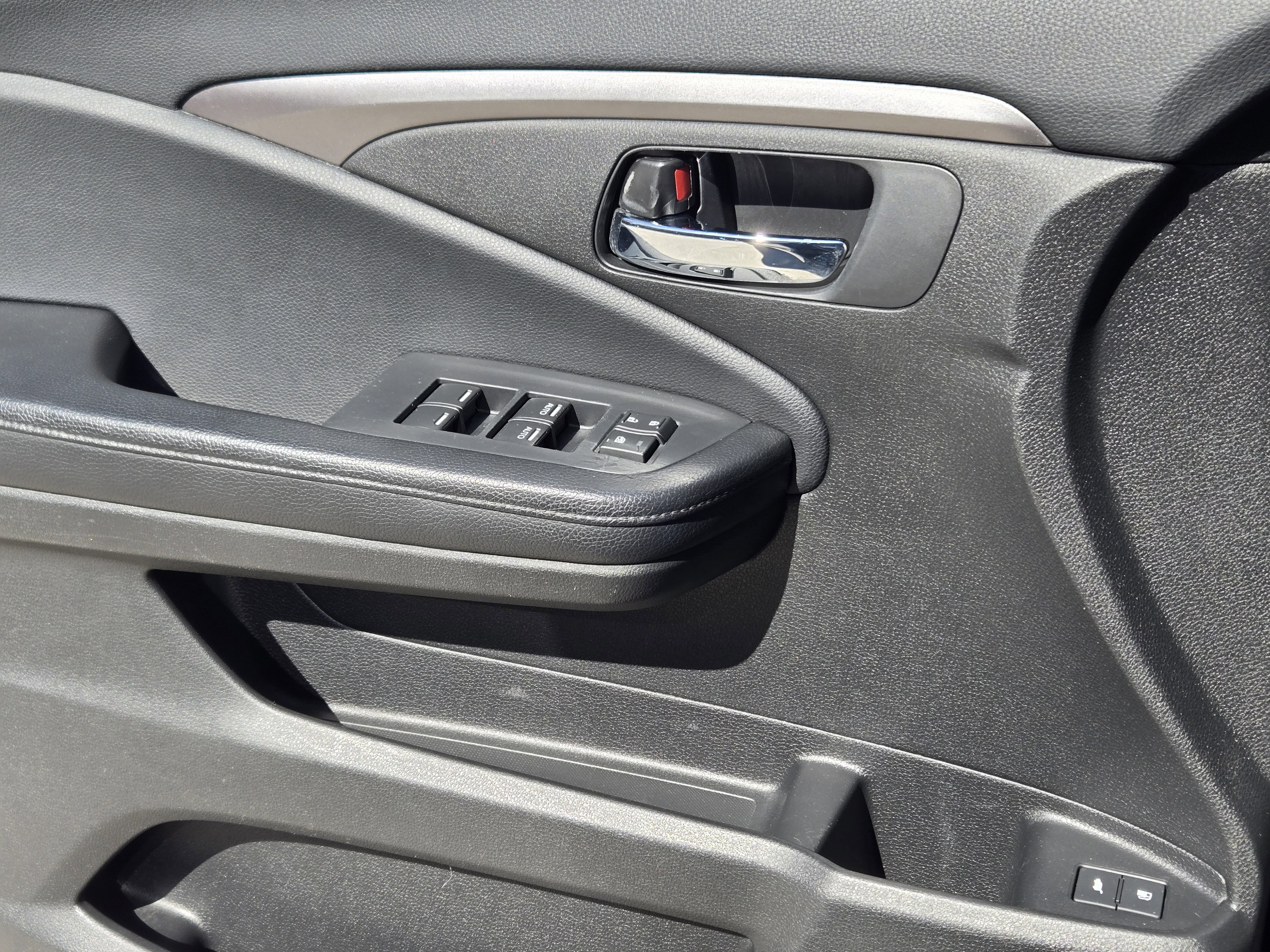 Used 2016 Honda Pilot EX-L image 23