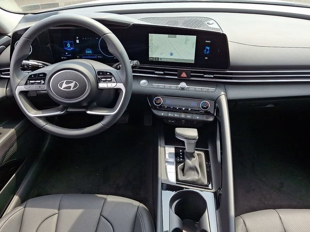 New 2026 Hyundai Elantra Limited FWD image 10