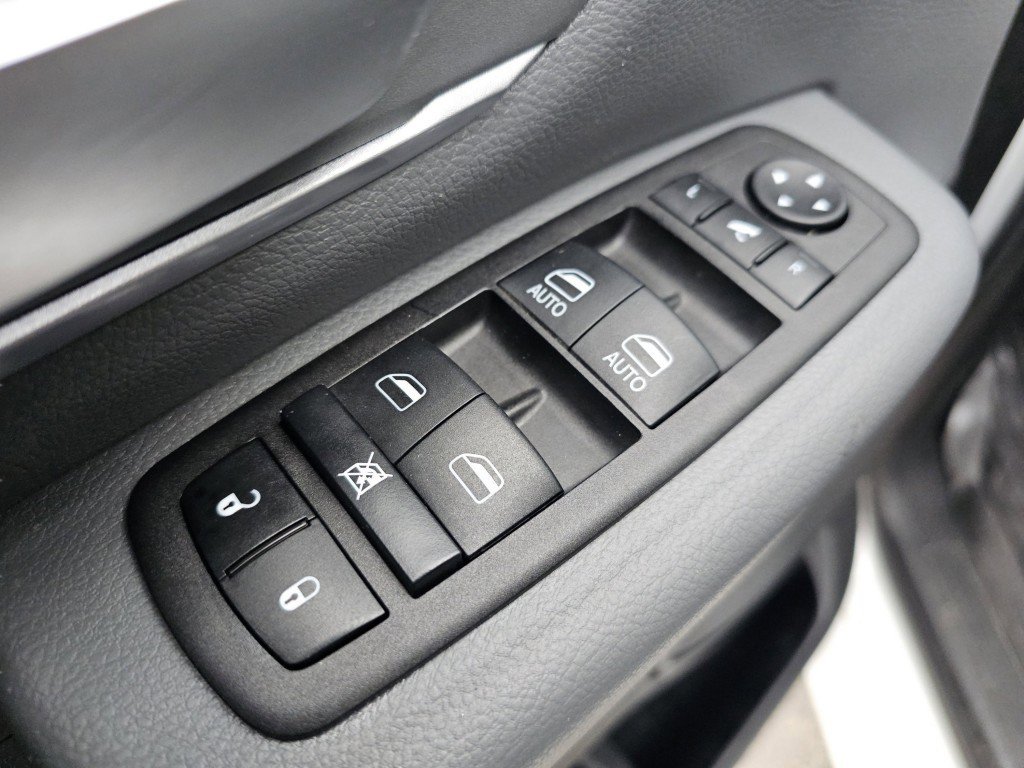 Used 2023 RAM 1500 Big Horn image 30