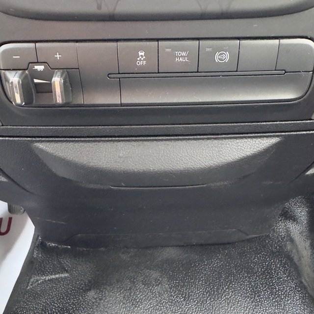 Used 2017 RAM 3500 Tradesman w/ Power & Remote Entry Group image 26