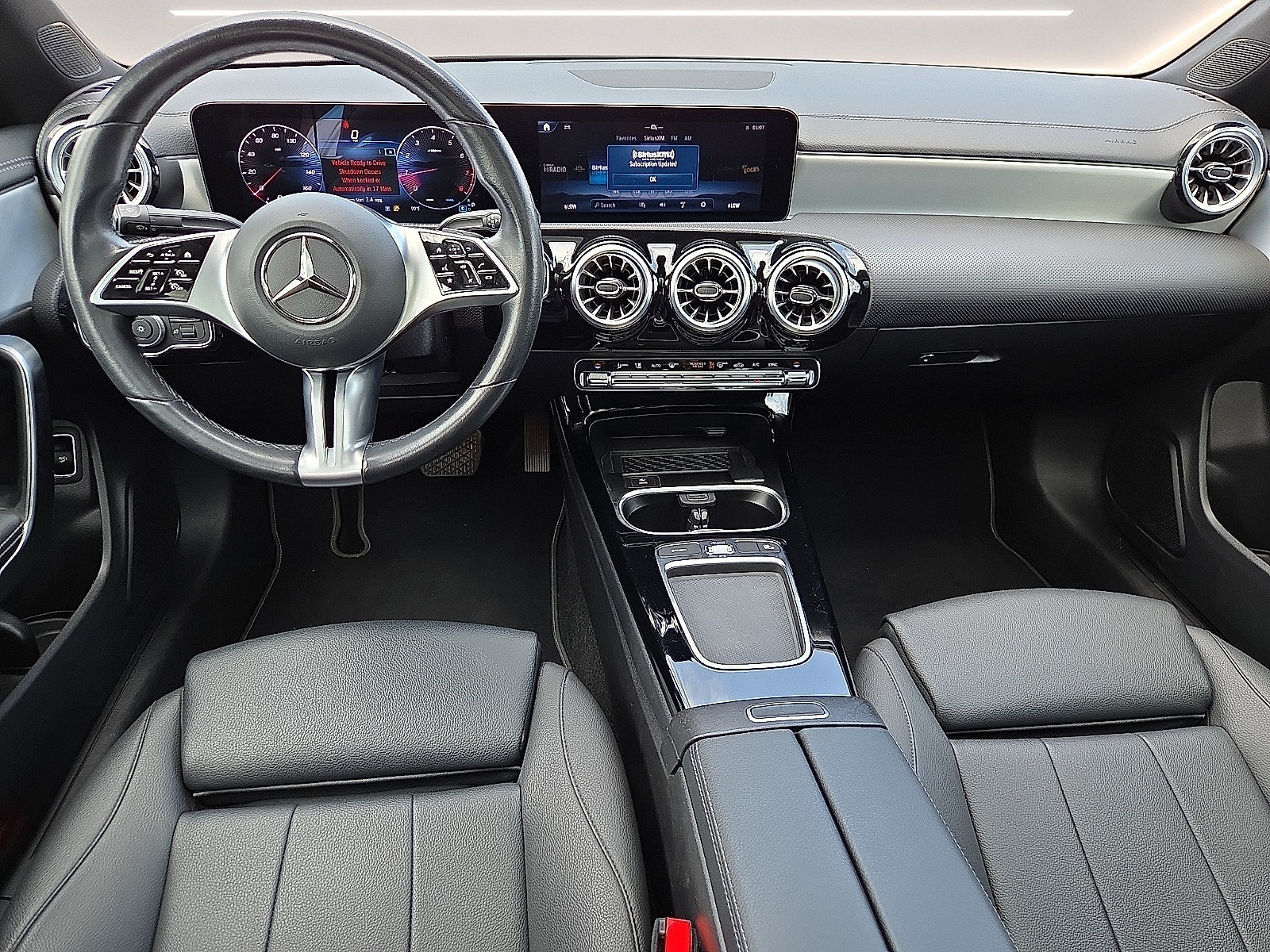 Used 2025 Mercedes-Benz CLA 250 4MATIC image 11