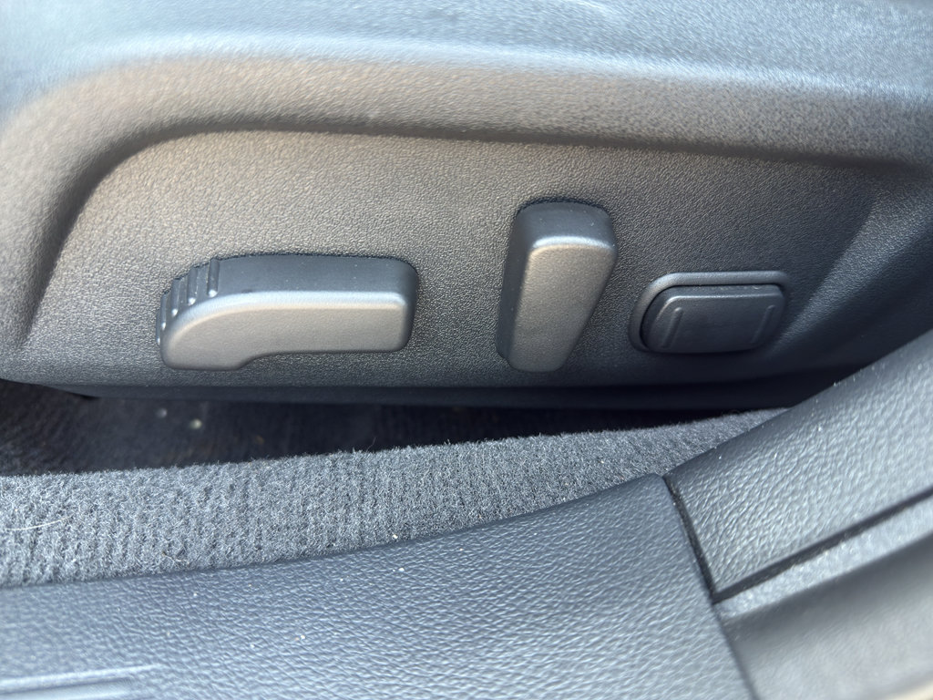 Used 2018 Subaru Outback 2.5i Limited image 11