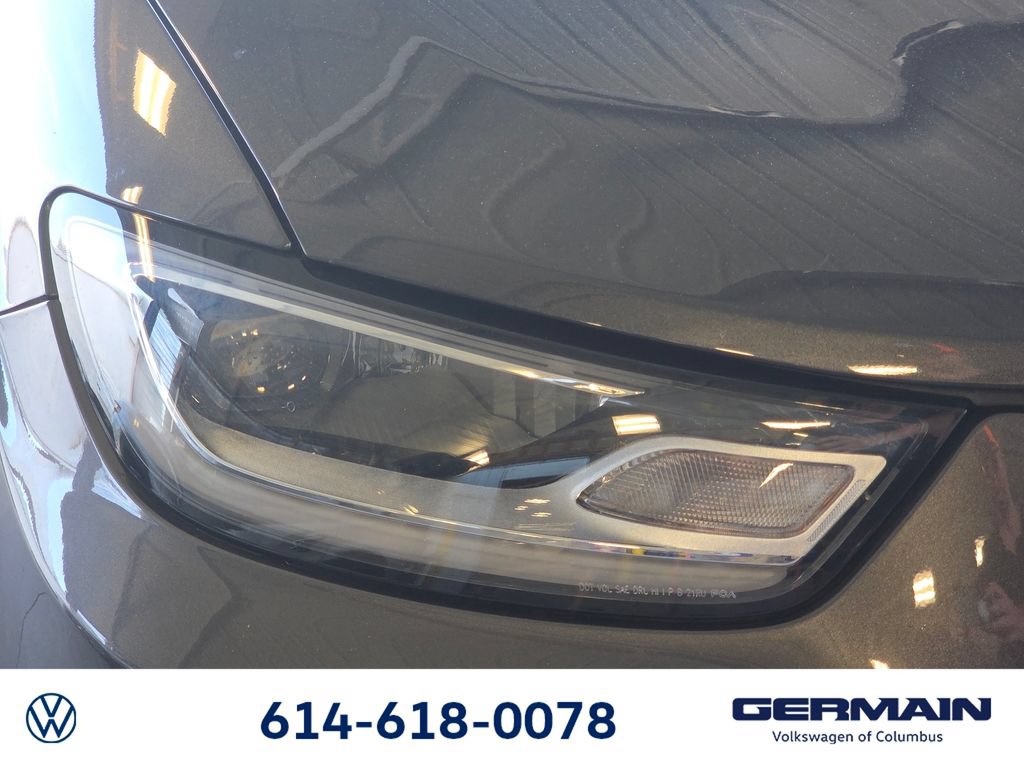 Used 2023 Chrysler Pacifica Touring-L w/ S Appearance Package AWD/4WD image 16
