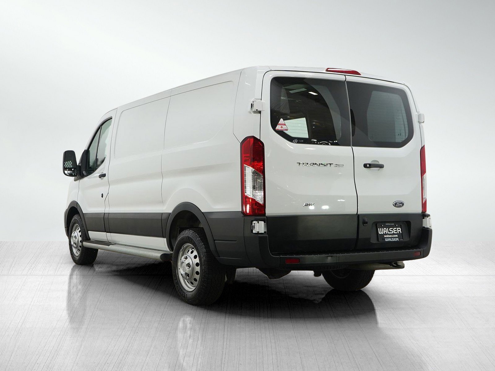 Used 2024 Ford Transit 250 Low Roof AWD w/ Exterior Upgrade Package image 3