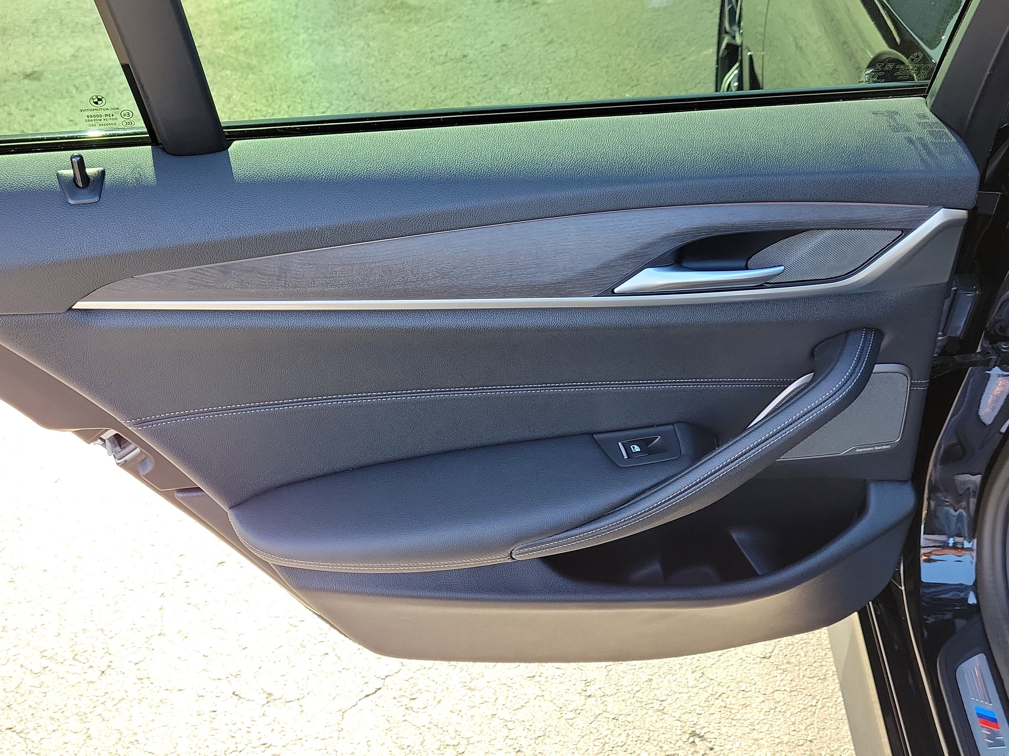 Used 2023 BMW 530i xDrive w/ M Sport Package image 10