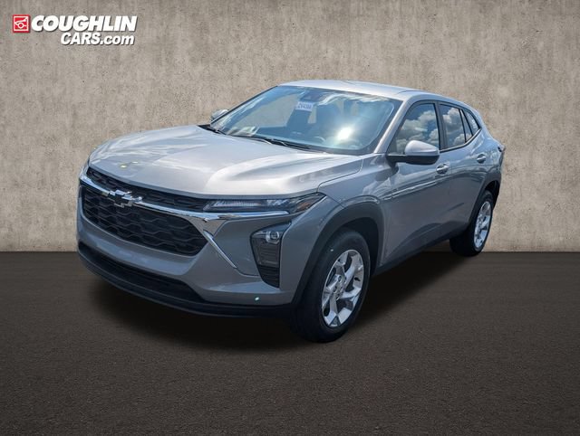New 2026 Chevrolet Trax LS w/ LS Convenience Package FWD image 3