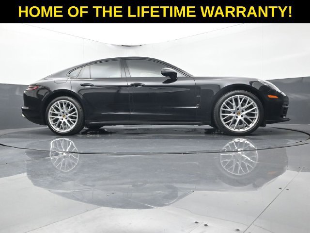 Used 2017 Porsche Panamera 4 AWD/4WD image 59