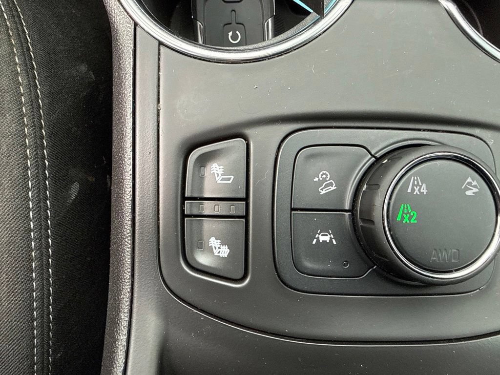 Used 2024 GMC Terrain SLE w/ Driver Convenience Package AWD/4WD image 32