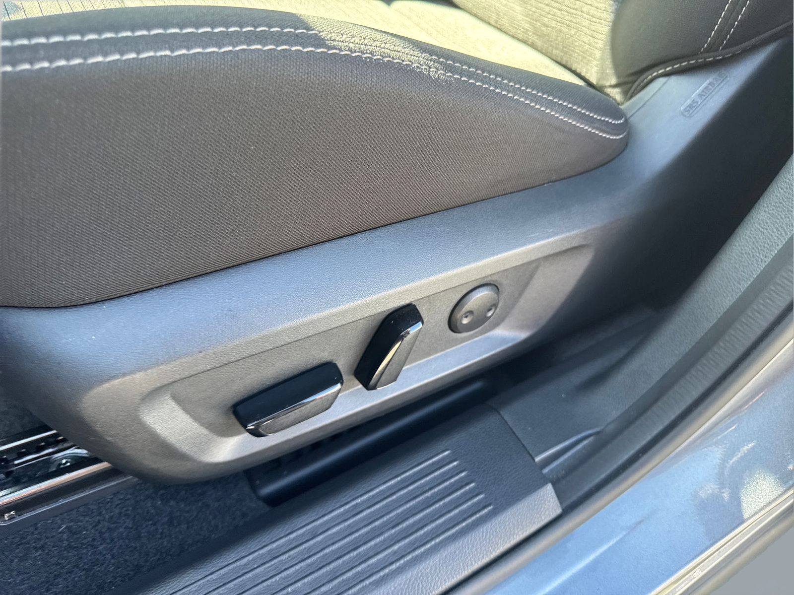 Certified 2022 Nissan Rogue SV FWD image 26