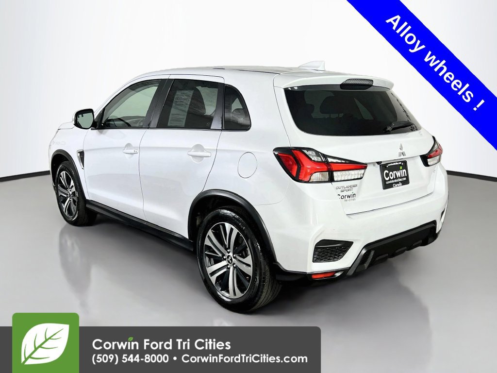 Used 2025 Mitsubishi Outlander Sport SE AWD/4WD image 10