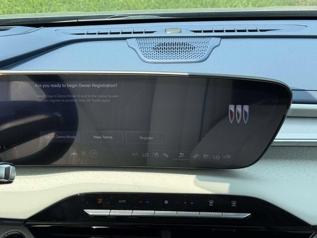 New 2026 Buick Enclave Avenir w/ Super Cruise Package AWD/4WD image 15