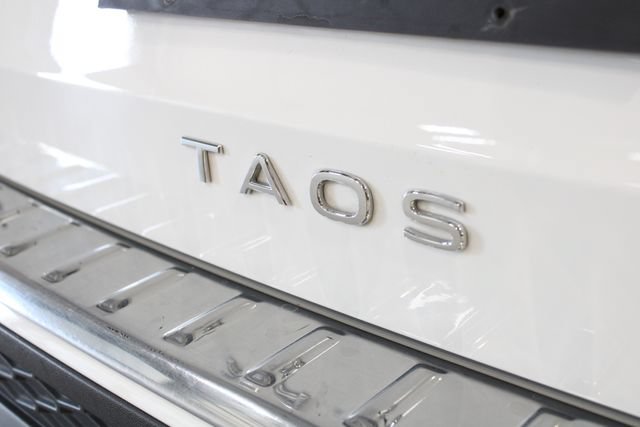 Used 2024 Volkswagen Taos SE AWD/4WD image 31