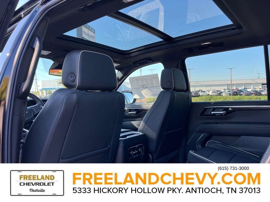New 2026 Chevrolet Suburban Premier w/ Sun And Tow Package image 25