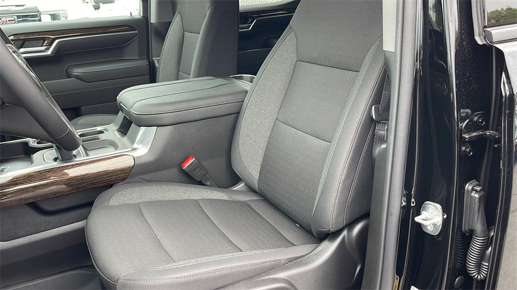 New 2026 GMC Sierra 1500 Elevation image 10
