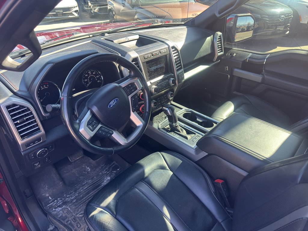 Used 2019 Ford F150 Platinum w/ Equipment Group 701A Luxury image 6