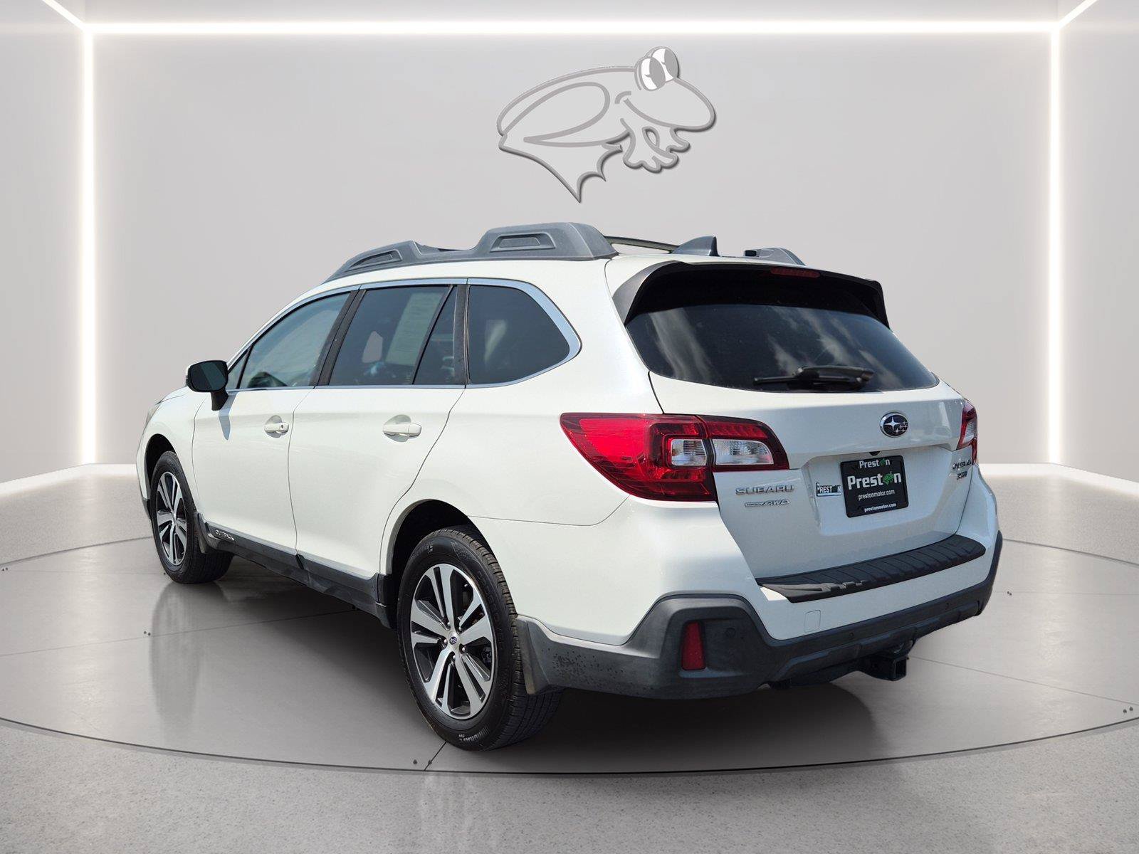 Used 2019 Subaru Outback 3.6R Limited w/ Popular Package #2 AWD/4WD image 7
