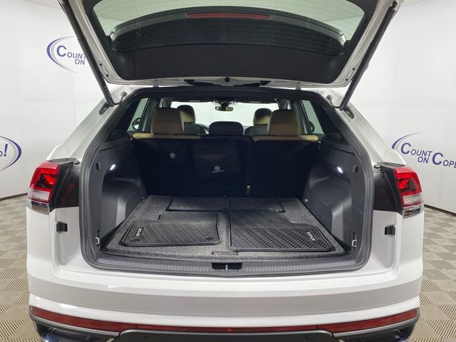 Used 2024 Volkswagen Atlas Cross Sport SE image 25