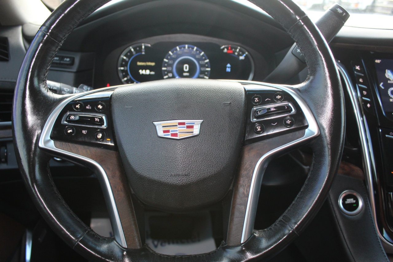 Used 2016 Cadillac Escalade ESV Premium image 31