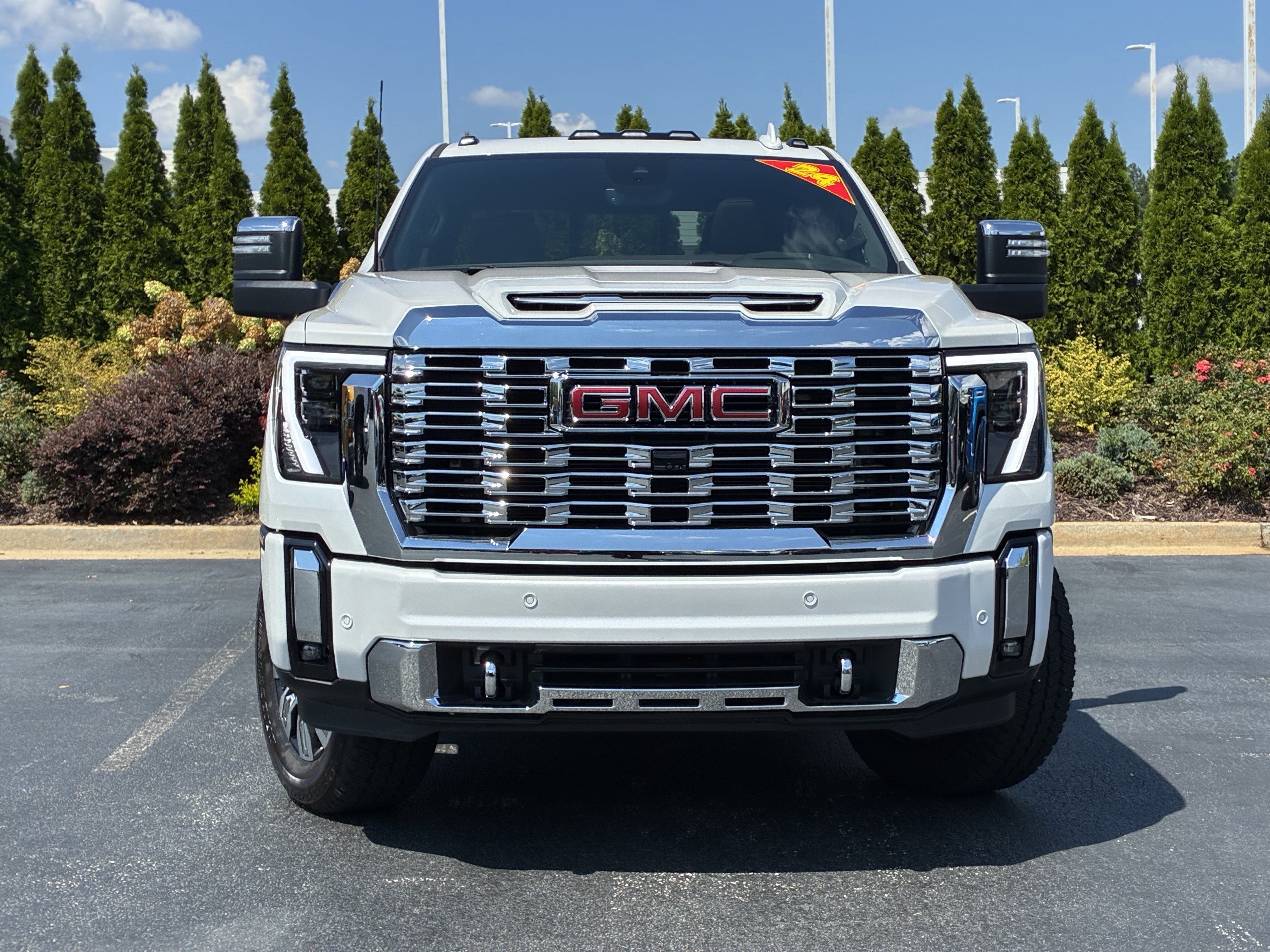 Used 2024 GMC Sierra 2500 Denali w/ Denali Reserve Package AWD/4WD image 5