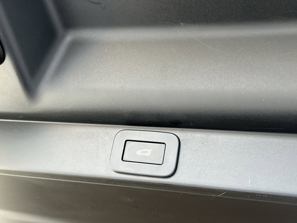 Used 2023 Land Rover Range Rover SE image 22