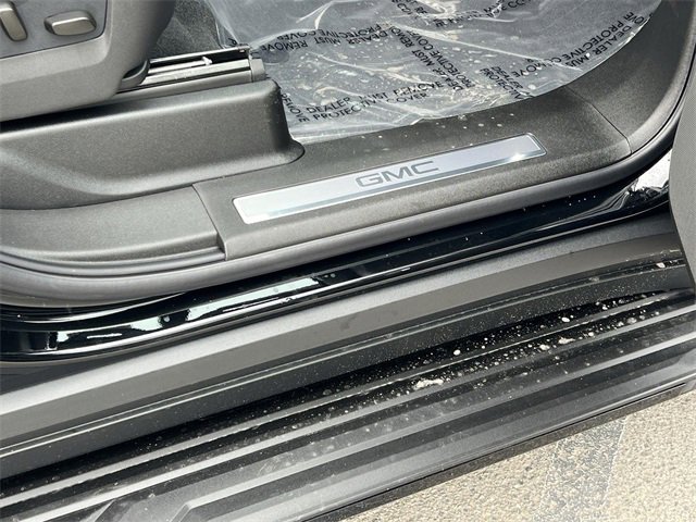 New 2026 GMC Yukon Elevation image 32