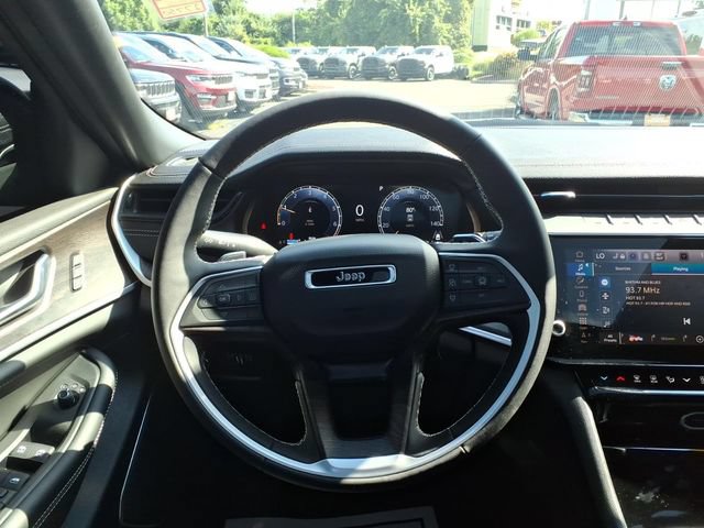 Certified 2023 Jeep Grand Cherokee Limited AWD/4WD image 24